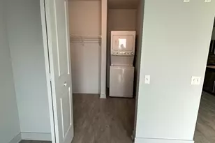 1025 W Addison St, Chicago, IL 60613 - Photo 12