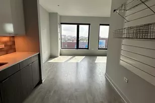 1025 W Addison St, Chicago, IL 60613 - Photo 18