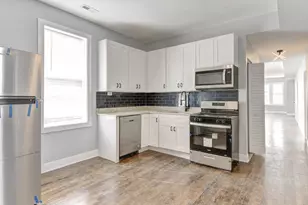 2935 N Lawndale Ave, Chicago, IL 60618 - Photo 2