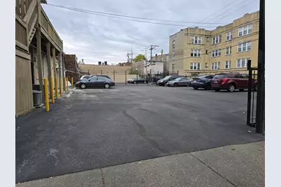 3034-3042 W Montrose Avenue, Chicago, IL 60618 - Photo 6