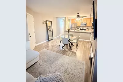 649 W Division Street #B, Chicago, IL 60610 - Photo 6