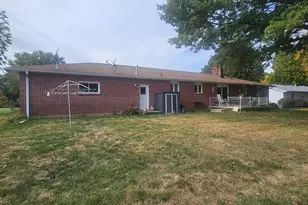 1005 Hermes Heights Dr, Rock Falls, IL 61071 - Photo 2