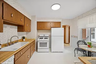 1803 Balmoral Ave, Westchester, IL 60154 - Photo 10