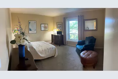 [Address not provided], Morton Grove, IL 60053 - Photo 12