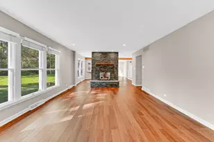 106 Cornwall Dr, Crete, IL 60417 - Photo 6