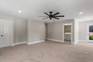 1205 Broadmoor Dr, Champaign, IL 61821 - Photo 18