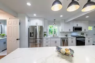 312 Pine St, Deerfield, IL 60015 - Photo 12