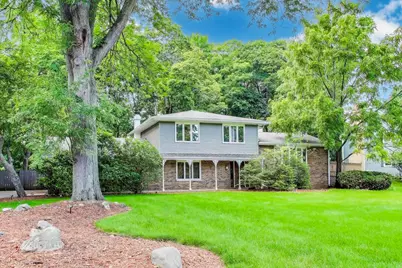 32362 N Pine Avenue, Grayslake, IL 60030 - Photo 2