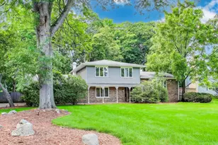 32362 N Pine Ave, Grayslake, IL 60030 - Photo 2