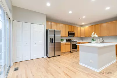 1182 Georgetown Way, Vernon Hills, IL 60061 - Photo 20