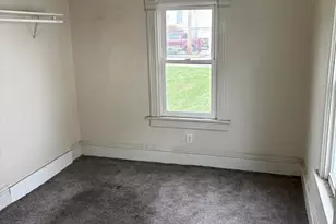 411 Leach Ave, Joliet, IL 60432 - Photo 6