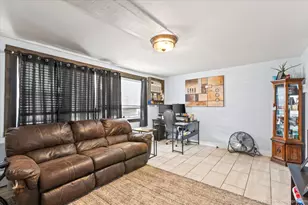 7110 W 107th St, Worth, IL 60482 - Photo 2