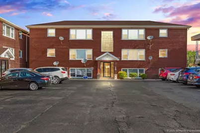 7110 W 107th Street #16, Worth, IL 60482 - Photo 1