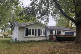 4356 Antelope Dr, Rockford, IL 61109 - Photo 2