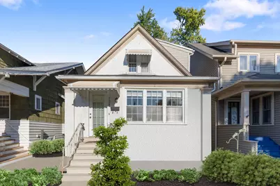 706 S Oak Park Avenue, Oak Park, IL 60304 - Photo 1