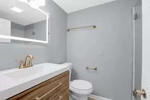 11353 S Stewart Ave, Chicago, IL 60628 - Photo 16