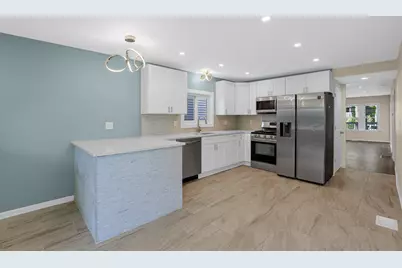 11353 S Stewart Avenue, Chicago, IL 60628 - Photo 8