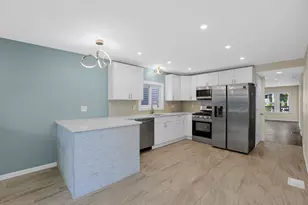 11353 S Stewart Ave, Chicago, IL 60628 - Photo 8