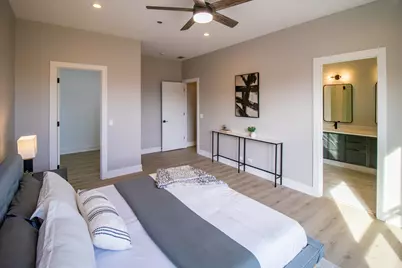 4706 S Saint Lawrence Avenue #2E, Chicago, IL 60615 - Photo 14