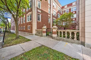 835 E 49th St, Chicago, IL 60615 - Photo 16