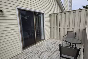 216 Whitewood Dr, Streamwood, IL 60107 - Photo 12