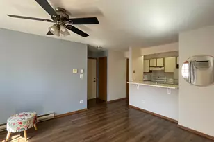 4301 W Shamrock Ln, McHenry, IL 60050 - Photo 2