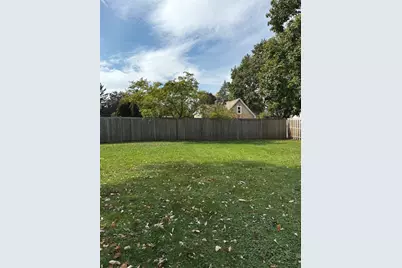 40 S Walkup Avenue, Crystal Lake, IL 60014 - Photo 6