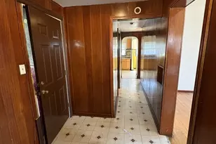 391 E Kensington Ave, Chicago, IL 60628 - Photo 10