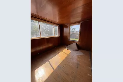 391 E Kensington Avenue, Chicago, IL 60628 - Photo 16