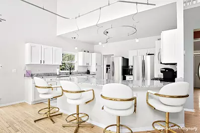 235 E Grand Avenue, Fox Lake, IL 60020 - Photo 4