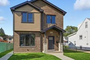 9322 S Trumbull Ave, Evergreen Park, IL 60805 - Photo 1