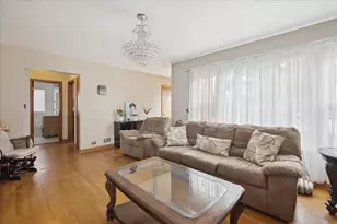 8106 N Harlem Ave, Niles, IL 60714 - Photo 6