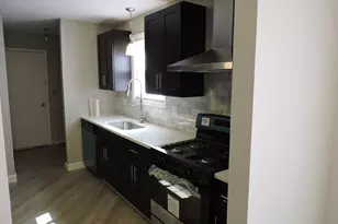 407 Beechwood Dr, Westmont, IL 60559 - Photo 6