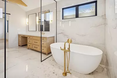 147 N Myrtle Avenue, Elmhurst, IL 60126 - Photo 22