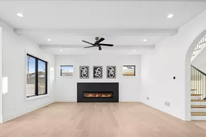 147 N Myrtle Avenue, Elmhurst, IL 60126 - Photo 12