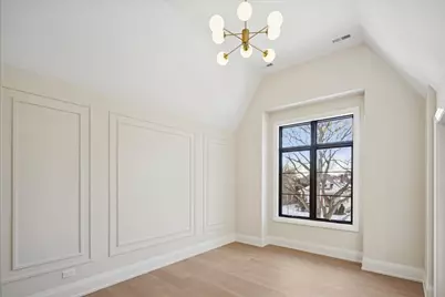 147 N Myrtle Avenue, Elmhurst, IL 60126 - Photo 24