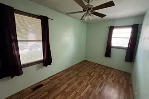 735 Geneva Ave, Romeoville, IL 60446 - Photo 8