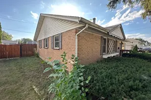 735 Geneva Ave, Romeoville, IL 60446 - Photo 24