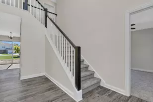 903 Springhill Dr, Coal City, IL 60416 - Photo 2