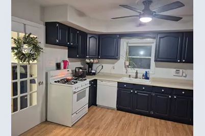 863 W Williams Street, Kankakee, IL 60901 - Photo 6