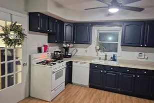 863 W Williams St, Kankakee, IL 60901 - Photo 6