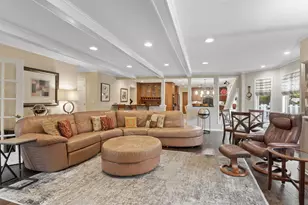 1272 Sandhurst Dr, Buffalo Grove, IL 60089 - Photo 6