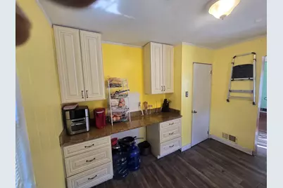 566 Hirsch Avenue, Calumet City, IL 60409 - Photo 12