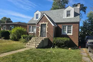 566 Hirsch Ave, Calumet City, IL 60409 - Photo 2