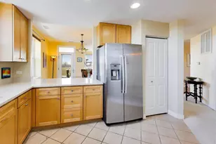 977 Harris Rd, Grayslake, IL 60030 - Photo 8