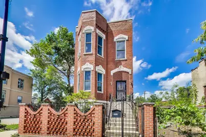2058 W Washington Boulevard, Chicago, IL 60612 - Photo 1