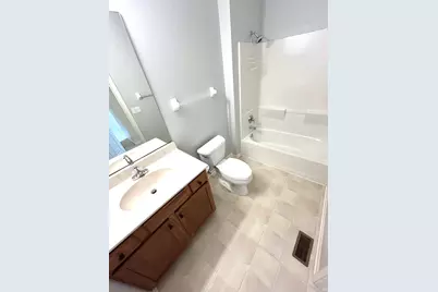 21253 Legion Lake Court, Crest Hill, IL 60403 - Photo 8