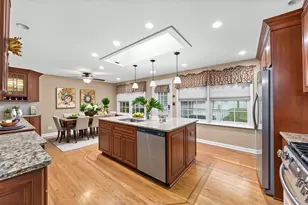 5S300 Tuthill Rd, Naperville, IL 60563 - Photo 4