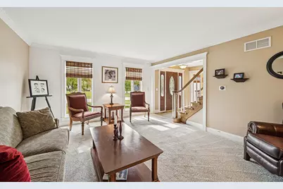 2306 Hanscom Court, Schaumburg, IL 60193 - Photo 8