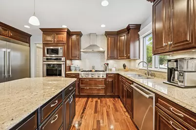 2306 Hanscom Court, Schaumburg, IL 60193 - Photo 4